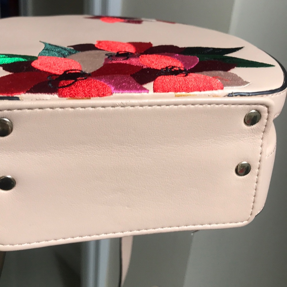 Cute Floral Bag - Picture 5 of 6